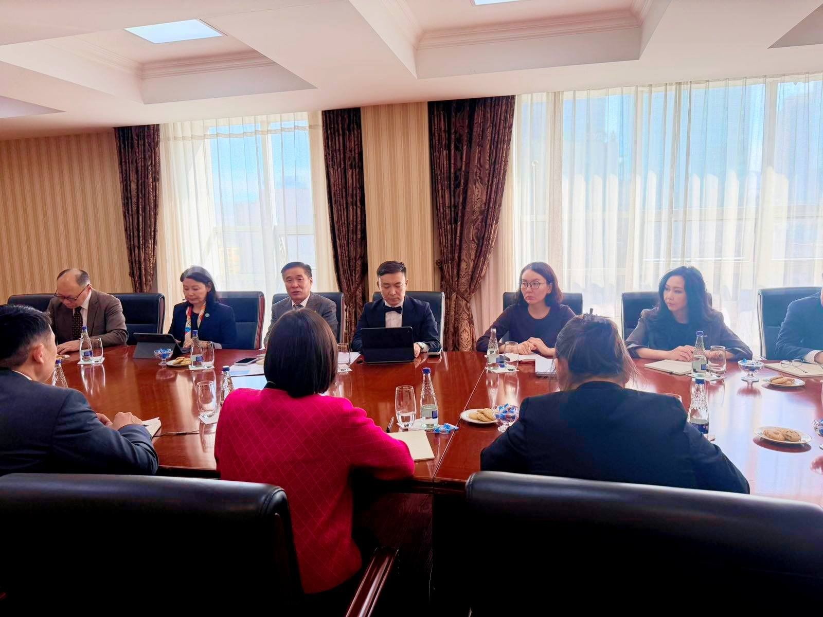 ШИНЭЭР ТОМИЛОГДСОН ЭЛЧИН САЙД НАРТАЙ УУЛЗАЖ, ХАМТЫН АЖИЛЛАГААНЫ ТАЛААР САНАЛ СОЛИЛЦЛОО